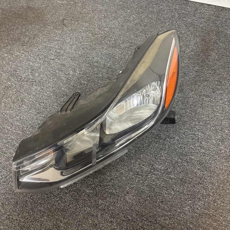 For 2017-2022 Chevrolet Trax LS Halogen Headlight Driver Left Side Headlamp OEM - Image 1 of 2
