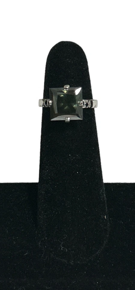 Rhodium Plating Over 925 STERLING SILVER Beautiful Green Topaz Ring Women’s SZ 7 - Image 1 of 4