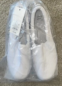 A New Day Women's Millie Twin Gore Slip-On  white Sneakers - size 9 NEW - Picture 1 of 3