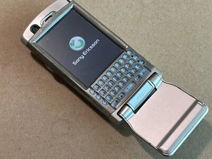 Sony Ericsson P990 - 64 MB - Premium Silver (Unlocked) - Afbeelding 1 van 21