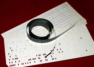 JUEGO de tarjetas perforadas soviéticas (IBM 80 columnas) + cinta magnética (formato IBM 9 pistas) - Imagen 1 de 6
