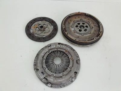 KIT FRIZIONE E VOLANO PER VOLKSWAGEN T-Roc Serie 04C105266E Benzina 1000 (17>) - Immagine 1 di 4