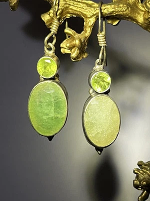 925 STERLING SILVER JADE & PERIDOT EARRINGS - Image 1 of 4