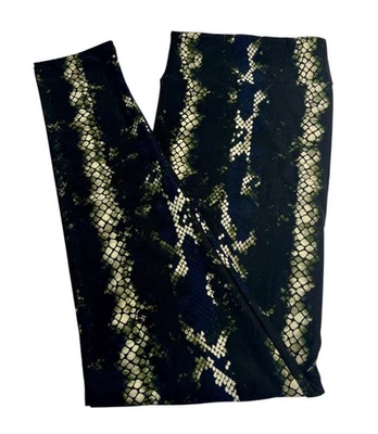 LuLaRoe Leggings TC2 Tall Curvy 2 BLACK GREEN Animal SNAKE REPTILE Wild SEXY Fun - Image 1 of 4