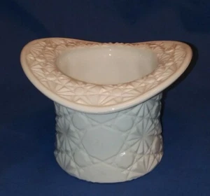 Fenton vintage milk glass top hat vase daisy and dot /  button pattern - Picture 1 of 7