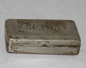 Vintage Old Iron Rectangular Shape Inlay Engraved Cigarettes Box Collectible - Picture 1 of 5