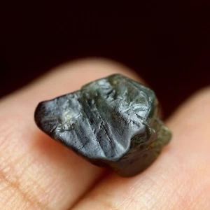 Certified 6.31ct Natural Unheated Green Sapphire Madagascar Rough 13x9.3mm - Picture 1 of 6