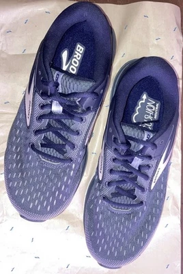 BROOKS DYAD 11, WOMENS 7W (7D) NEW WITHOUT BOX, OMBRE/PRIMROSE/LAVENDAR - Image 1 of 4