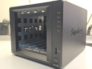 Synology 4 Bay NAS DiskStation DS918+ BEZ DYSKU TWARDEGO BEZ ZASILACZA - Zdjęcie 1 z 7