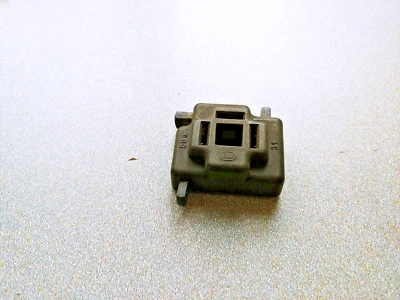 BONITO CONECTOR ELÉCTRICO LUZ PRINCIPAL HELLA PORSCHE 356B 356C 356SC ORIGINAL USADO Foto 1 de 4