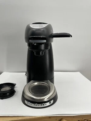 Black & Decker Home Cafetera Acero Inoxidable Negro Funcionando Foto 1 de 4