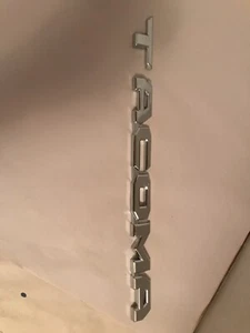 BROKEN 2016-2021 Toyota Tacoma Side Door Emblem Nameplate Chrome 75427-04030 - Bild 1 von 7