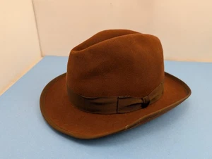 Fedora de fieltro de piel de conejo Super Barbisio Extra Lusso marrón talla 7 1/2 - Imagen 1 de 14