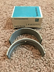 Genuine General Motors OEM Engine Bearing Part #3832931 NOS - Bild 1 von 4