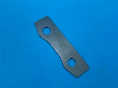 Nuevo Fiat X19 X1/9 ESCAPE A COLECTOR PESTAÑA DE BLOQUEO DE PERNO 4211272 Foto 1 de 2