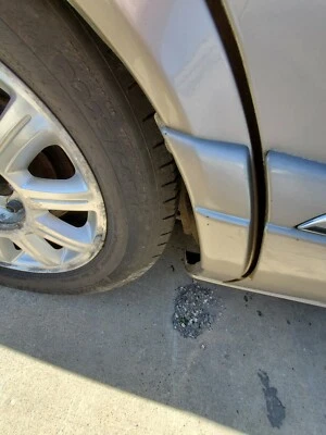 1998-1999-2000-2001-2002 LINCOLN CONTINENTAL RIGHT REAR MOLDING BQ PAINT - Image 1 of 2