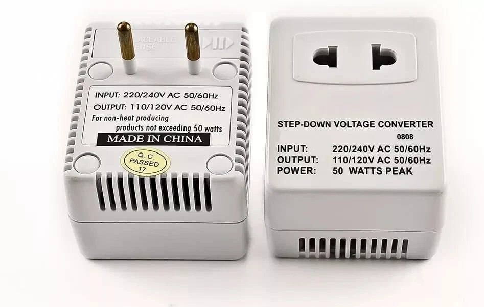 Simran SM-250R Watt Step Down Travel Converter 220 Volt to 110 Volt Transformer - Image 1 of 1
