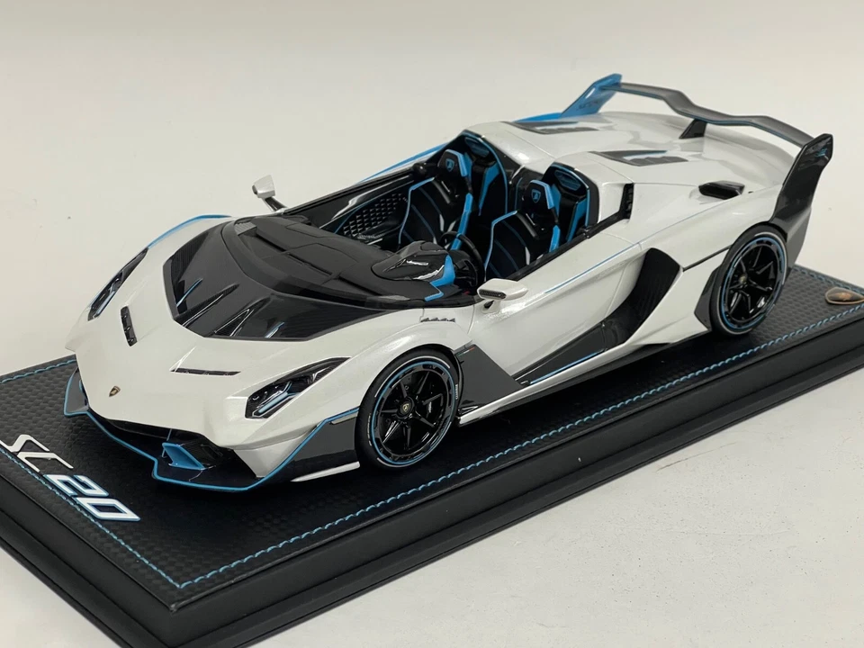 1/18 MR Collection Lamborghini SC20 IN Gloss Bianco Base IN Pelle - Immagine 1 di 4