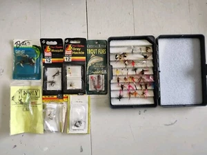 Lot Of Fly Fishing Lures - Picture 1 of 11