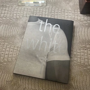 The White T by Alice Harris (1996, Hardcover) - Imagen 1 de 9