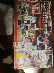 Vintage 1985 Transformers G1 AUTOBOT BATTLE STATION METROPLEX Complete Open Box - Picture 1 of 5