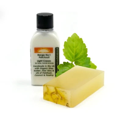 NEW DAWN AKNE & NARBENENTFERNUNG - Creme und Seife Probenpackung - Bio Heilmittel gegen Narbenbildung