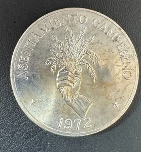 1972 Panama 5 Balboas FAO Silver Coin - Picture 1 of 2