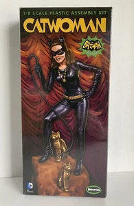 Catwoman Moebius Models 2014 #952 Batman TV Series Factory Sealed DC Comics - Picture 1 of 12