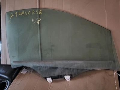 07-10 Outlook 10-16 Acadia 08-17 travesaño puerta delantera pasajero ventana vidrio Foto 1 de 2