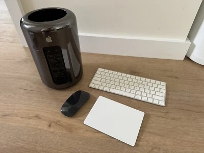 Apple Mac Pro 256GB SSD Quad-Core Xeon E5 3.7GHz 12GB Late 2013 w/ Accessories - Image 1 of 4