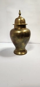Vintage Brass Lidded Temple Urn Vase Ginger Jar W/Lid 9" Made in India - Picture 1 of 5