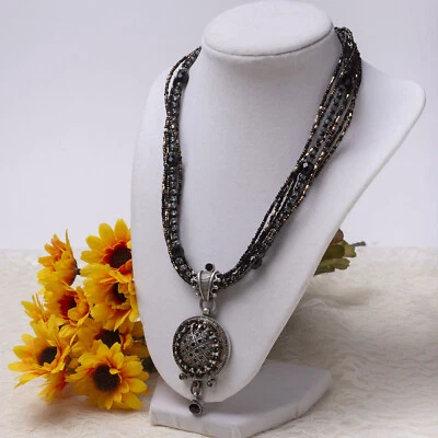 Collar colgante de diamantes de imitación colgante de cristal de cobre negro de 7 hilos de Chico's de 20" Foto 1 de 4