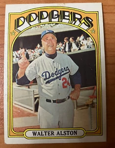Los Angeles Dodgers: 1972 Topps #749 Walt Alston (HOF) número alto - *arrugado* - Imagen 1 de 1