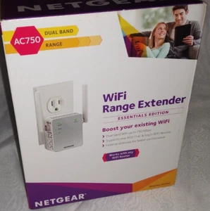 NETGEAR AC750 WiFi Range Extender (EX3700-100NAS) - Picture 1 of 6