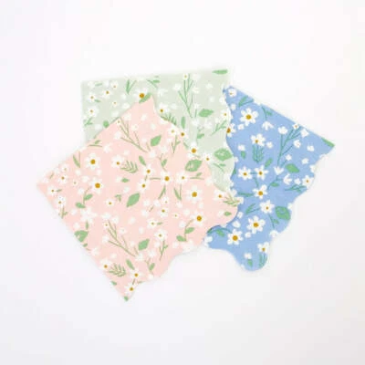 Spring Ditsy Floral Party Paper Small Napkins (20 Pack) - Image 1 of 4