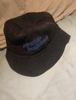 Sombrero cubo de pana negro H&M X Sex Education Foto 1 de 4