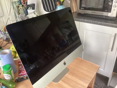 imac 21.5 late 2015 i5 1.6ghz 1tb 8gb Excellent Boxed - Image 1 of 4