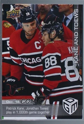 2022-23 Upper Deck Game Dated Moments/599 Patrick Kane Jonathan Toews #32 Foto 1 de 2