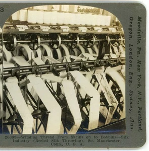 Winding Silk Thread on Bobbins South Manchester CT Keystone Stereoview c1900 - Bild 1 von 3