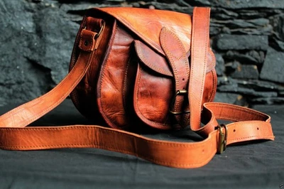 Bag Leather Shoulder Craft Crafted Crossbody Handmade Hand Women Brown Vintage - Image 1 of 4
