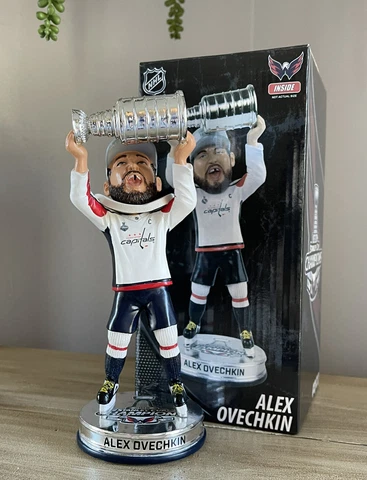 ALEX OVECHKIN Washington Capitals STANLEY CUP Trophy Celebration Bobblehead NIB Cover