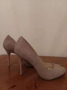 Enzo Angiolini Gray Suede Peep Toe Pumps - Picture 1 of 6