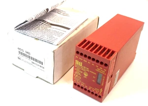 Unidad de relé de seguridad de monitoreo STI 44510-0450 SR11M NUEVO EN CAJA: 24V AC/DC - Imagen 1 de 6