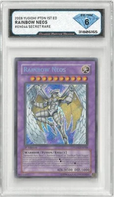 2008 Yugioh! 1st Ed RAINBOW NEOS #PTDN-EN044 Secret Rare 💎 DSG 6 EX/NM - Image 1 of 2