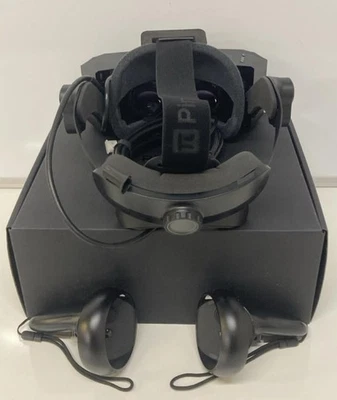 Pimax Crystal Light Qled VR Headset - Image 1 of 3