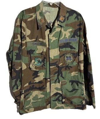 Chaqueta Abrigo Camuflado USAF Woodland Talla M Field 384th CES Parche de Comando Aéreo Estratégico Foto 1 de 4