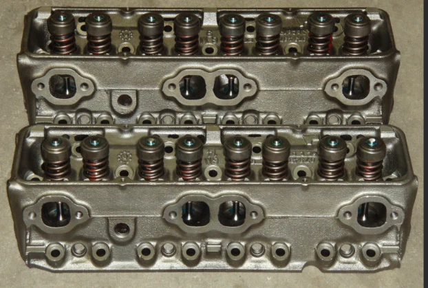 PEQUEÑO BLOQUE 350 CHEVY TORKER HI PERF CABEZALES 1.94/1.5 76 CC HIERRO FUNDIDO OEM Foto 1 de 1