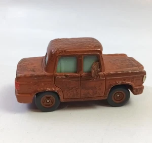 DISNEY PIXAR WORLD OF CARS SERIE #44 FRED BROWN DIECAST 1:55. CHINA - Imagen 1 de 9