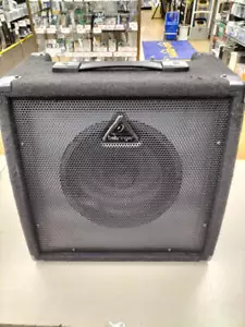 BEHRINGER ULTRATONE K450FX 45W 3ch keyboard amplifier also works as a PA speaker - Picture 1 of 4