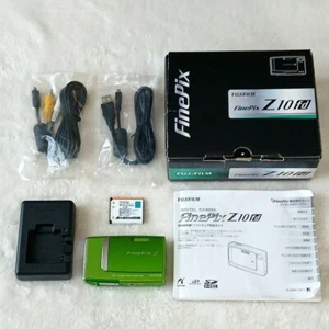 FUJIFILM FinePix Z10fd Green Digital Camera 7.2MP 3x Optical Zoom From Japan - Picture 1 of 18